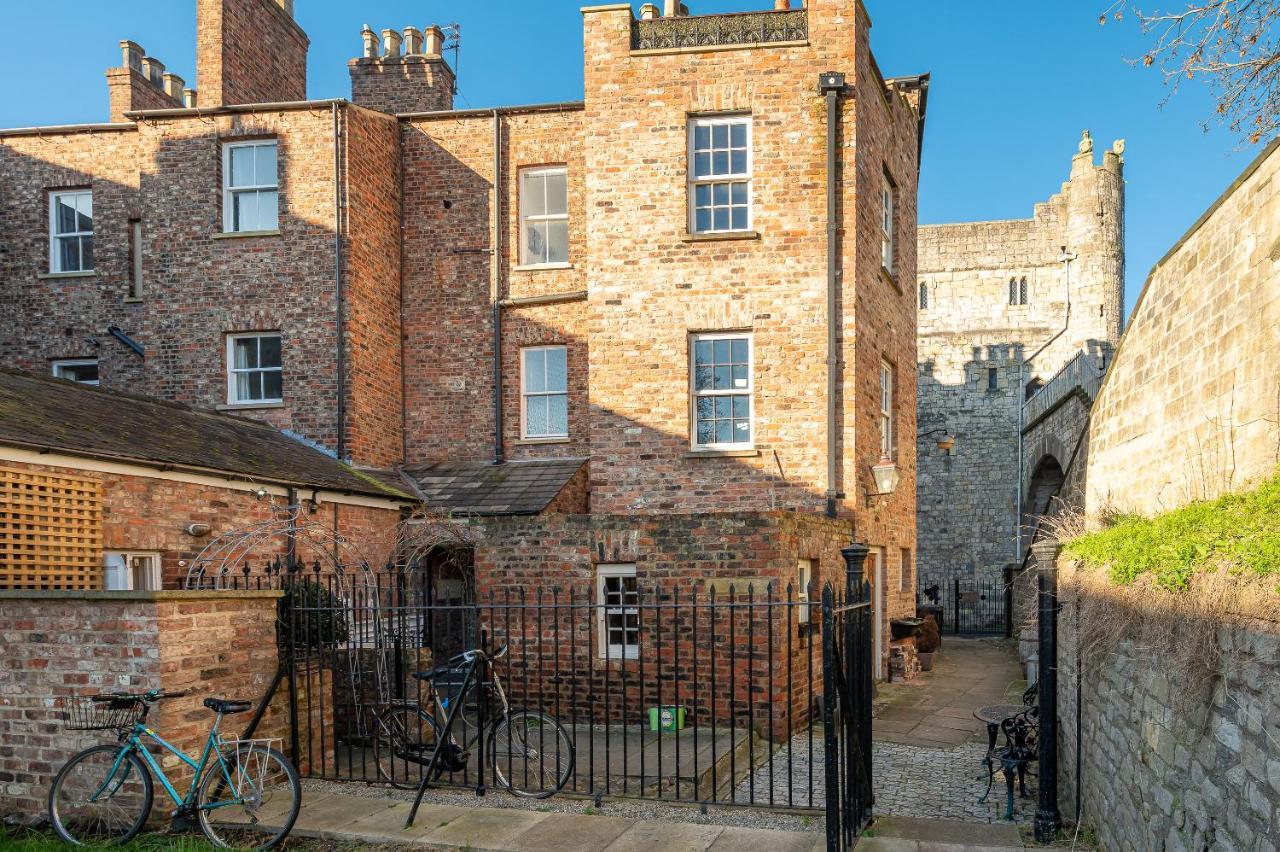 Roman Walls View York Exterior foto